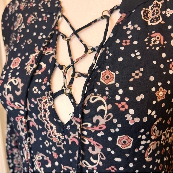 Altar’d State Long Sleeve Lace Up Neckline Dress Chic Size Small ‘Altered’ Lined - Picture 2 of 9